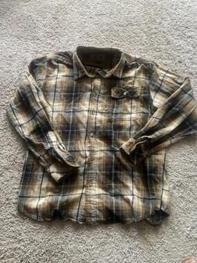 Legendary Whitetails Shirt Mens Large Brown Plaid Flannel Long Sleeve Button Up
